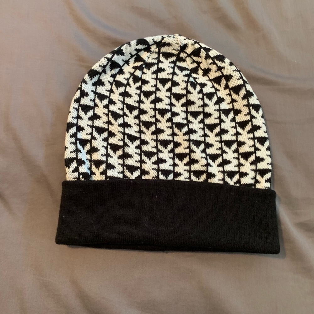 NWOT MK gloves & hat
